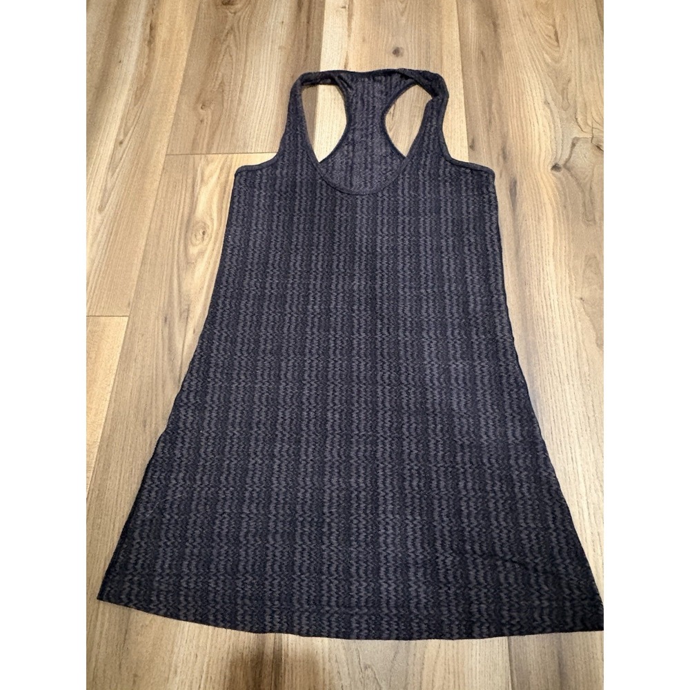 Lululemon Tank Top Racerback Fits Sz 4 Gray‎ Squiggle Design Stretchy